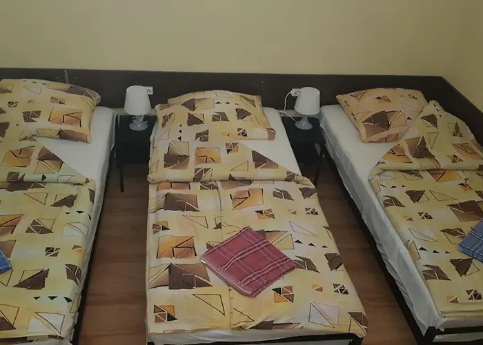 Проживання в сім'ї Relaks 2 *